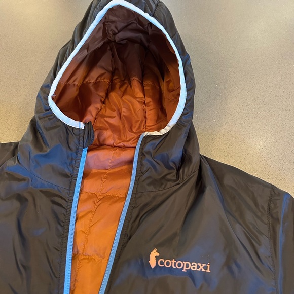 Cotopaxi Black and Blue Women's Jacket - Picture 3 of 5